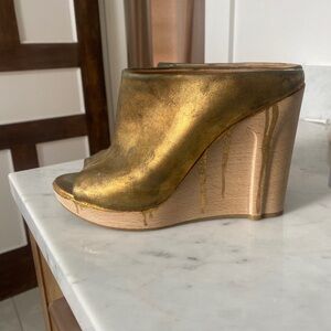 Maison Martin Margiela painted leather and wood wedges 39